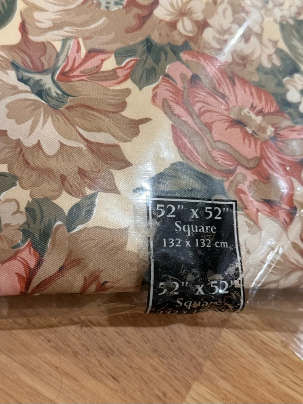VTG Classic Collections |flannel-backed vinyl square tablecloth 52”